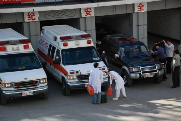张掖救护车转院